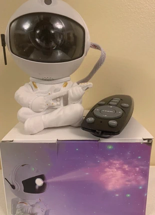 Astronaut nebula projector, brand: Amazon Essentials, condition: New with tags, £6.00, £6.78 includes Buyer Protection