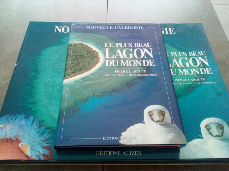 livre Le plus beau lagon du monde collector avec ces 16 photos grand format