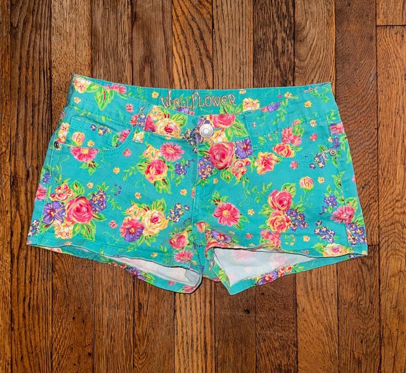 🔥Cute Floral Shorts🔥 1