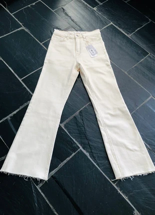 Jeans flare Mango, marca: Mango, estado: Nuevo con etiquetas, tamaño: S / 36 / 8, 28,00 €, 30,10 € Protección al comprador incluida