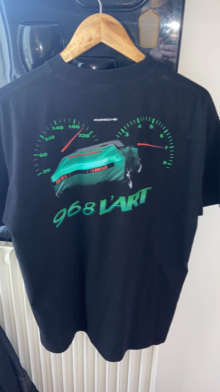 T-shirt kar l'art de l' automobile | Vinted