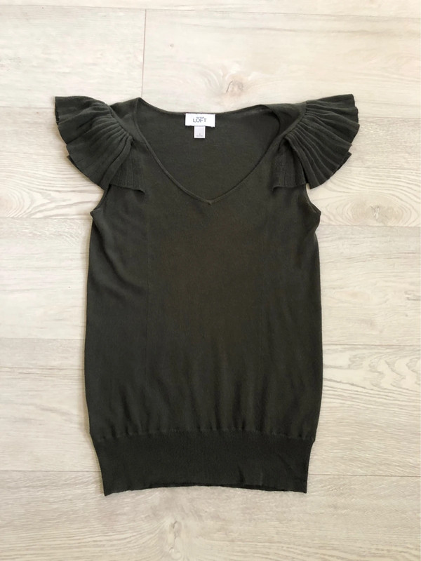 Loft Olive Flutter Sleeve V-Neck Knit Sweater Top 1