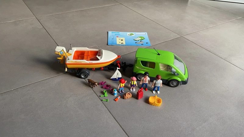 Playmobil Voiture type familiale - playmobil