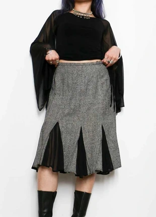 Vintage skirt | Jupe vintage en laine et soie mélangé, marque: Vintage, état: Très bon état, taille: S / 36 / 8, 13,00 €, 14,35 € Protection acheteurs (Pro) incluse