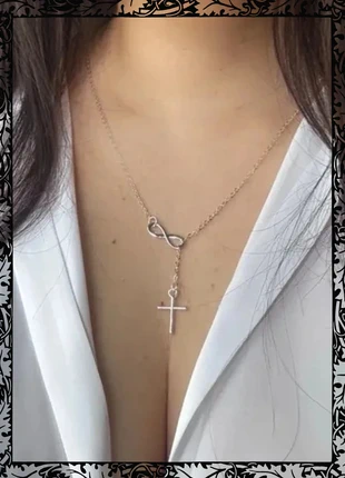 Collier argenté symbole infini avec pendentif croix, marque: De, état: Neuf sans étiquette, 7,50 €, 8,58 € Protection acheteurs incluse