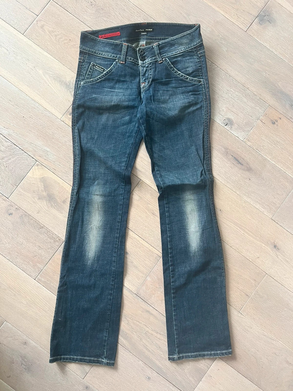 Jeans guess taille 28 - 38 en France 1