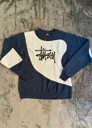 Pull ras de cou Stüssy, marque: Stüssy, état: Très bon état, taille: S, 29,90 €, 32,10 € Protection acheteurs incluse