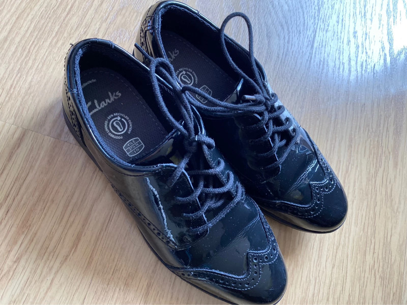 Size 4.5 sales school shoes