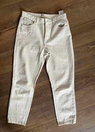 Jean blanc taille haute only 28/32, marque: ONLY, état: Très bon état, taille: M / 38 / 10, 7,00 €, 8,05 € Protection acheteurs incluse