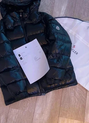 Doudoune Moncler noire homme/femme – capuche – authentique avec housse, marca: Moncler, estado: Muito bom, tamanho: M, €600.00, €630.70 inclui Proteção do Comprador