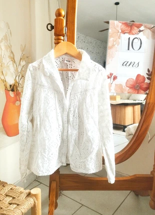 🤍 Blouse broderie anglaise TAO blanche 10 ans, marque: Tape à l'œil, état: Très bon état, taille: 10 ans / 140 cm, 4,50 €, 5,43 € Protection acheteurs incluse