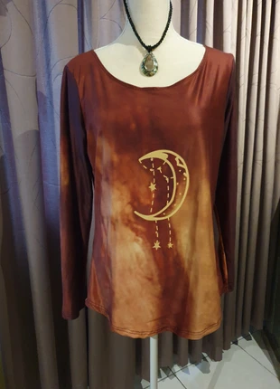 T-shirt lange mouw, staat: Heel goed, maat: XL / 42 / 14, € 5,00, € 5,95 inclusief Kopersbescherming