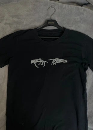 Tee shirt noir (M), état: Très bon état, taille: M, 8,00 €, 9,10 € Protection acheteurs incluse