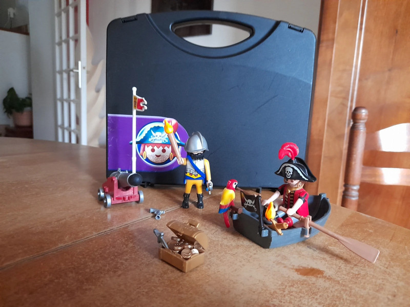 Playmobil - Valisette pirate et soldat
