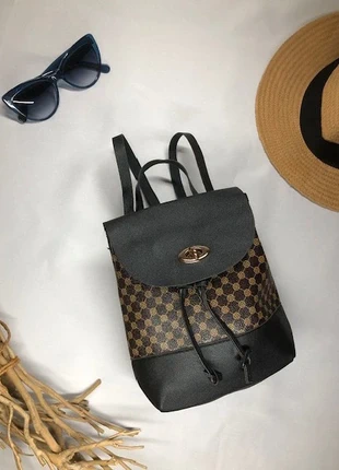 Trendy Compact Backpack - Stylish and Functional!, état: Neuf sans étiquette, 5,00 €, 5,95 € Protection acheteurs incluse