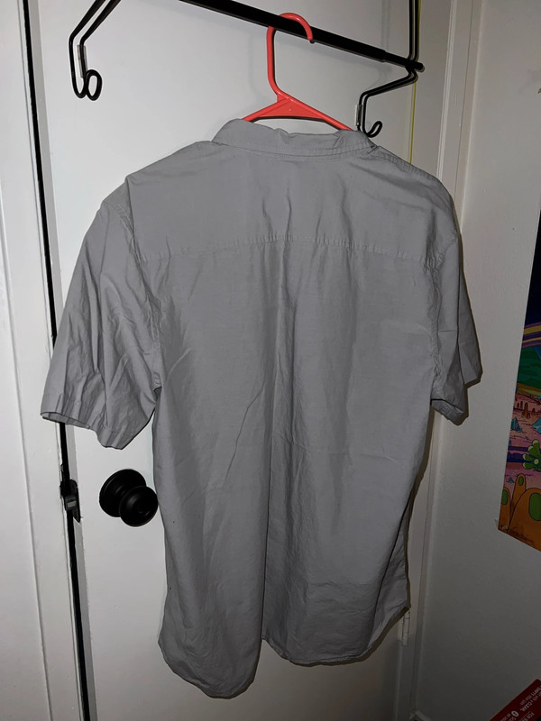 light gray XL Oakley button up shirt 5