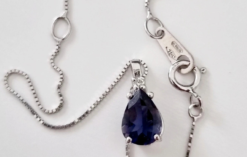 New Ladies 18kt white gold necklace with diamond and iolite 1