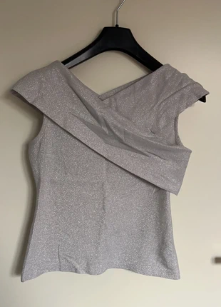 Elegant t-shirt, merk: Coast, staat: Heel goed, maat: S / 36 / 8, € 3,00, € 3,85 inclusief Kopersbescherming