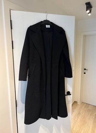 Zwarte woljas Les Jumelles, marque: Les Jumelles, état: Très bon état, taille: Taille unique, 5,00 €, 5,95 € Protection acheteurs incluse