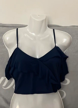 Elegant Top / Top Elegante, brand: Benetton, condizioni: Nuovo senza cartellino, taglia: S / IT 40 / EU 36, €5.00, €5.95 include la Protezione acquisti