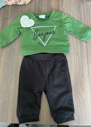 Setje Zm baby nieuw maat 56, marca: Zm-baby, estado: Novo com etiquetas, tamanho: 1-3 meses / 56 cm, €8.00, €9.10 inclui Proteção do Comprador Pro