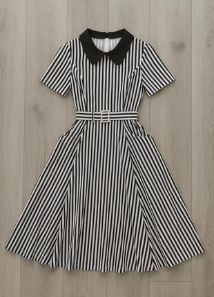 Robe style vintage rayée noir et blanc avec ceinture, marke: véloria, zustand: Sehr gut, größe: S / 36 / 8, 59,00 €, 62,65 € inklusive Vinted-Käuferschutz