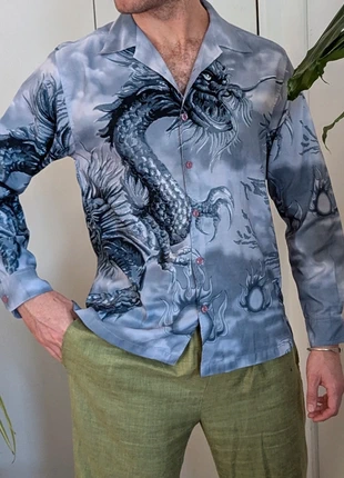 Chemise dragon rétro, condition: Very good, size: M, €15.00, €16.45 includes Buyer Protection