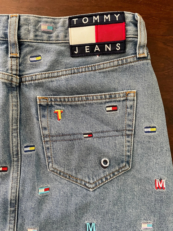 Tommy Jeans Embroidered Denim Skirt 4