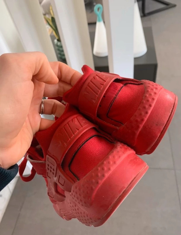 All red hurache sales