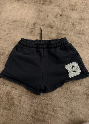 Dunkelblaue Soaked Shorts mit Buchstaben-Patch „B“, marque: Subdued, état: Très bon état, taille: S / 36 / 8, 8,00 €, 9,10 € Protection acheteurs incluse