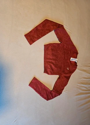 Gymshark Seamless Long Sleeves Crop Top (red), marca: Gymshark, estado: Novo sem etiquetas, tamanho: XS / 34 / 6, €4.50, €5.43 inclui Proteção do Comprador