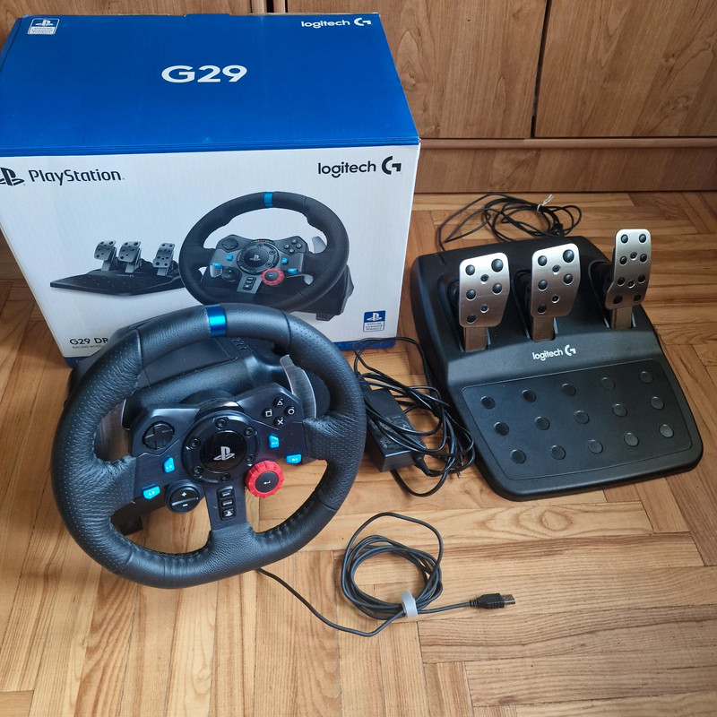 Ps3/ps4 logitech g29 vairas su pedalais | Vinted