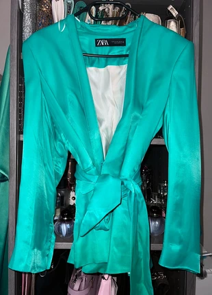 Blazer en satin, marque: Zara, état: Neuf avec étiquette, taille: M / 38 / 10, 40,00 €, 42,70 € Protection acheteurs incluse