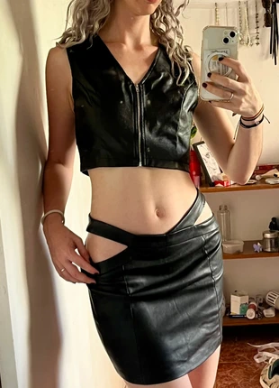 Top negro polipiel, marque: Shein, état: Très bon état, taille: S / 36 / 8, 5,00 €, 5,95 € Protection acheteurs incluse