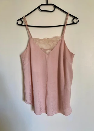 🌸 Top H&M - Taille XS - Très bon état rose poudrée avec détails dentelle au décolleté 🌸, brand: H&M, condition: Very good, size: XS / 34 / 6, €5.99, €6.99 includes Buyer Protection