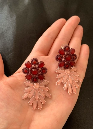 Boubles d’oreilles roses et bordeaux MANGO, marque: Mango, état: Très bon état, 1,00 €, 1,75 € Protection acheteurs incluse