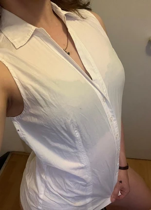 Sleeveless White Summer Blouse Top, marque: Geox, état: Très bon état, taille: M / 38 / 10, 3,00 €, 3,85 € Protection acheteurs incluse