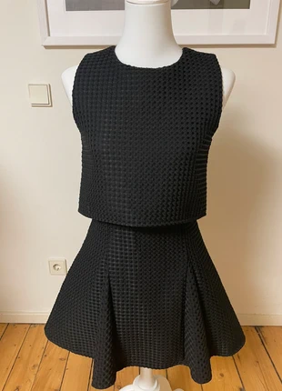 Majekleid, marque: Maje, état: Très bon état, taille: S / 36 / 8, 95,00 €, 100,45 € Protection acheteurs incluse