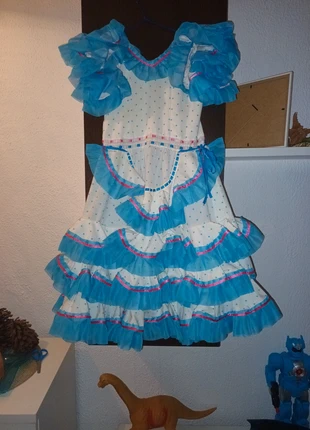 Traje flamenca niña, merk: modista, staat: Heel goed, maat: 4 jaar / 104 cm, € 5,00, € 5,95 inclusief Kopersbescherming