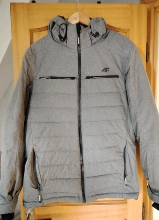 Manteau ski 4F gris, marca: 4F, estado: Muy bueno, tamaño: M, 29,00 €, 31,15 € Protección al comprador incluida