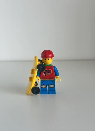 LEGO - skater pizza boy, merk: LEGO, staat: Goed, maat: Universeel, € 3,00, € 3,85 inclusief Kopersbescherming