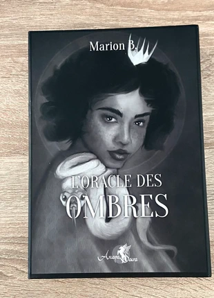 L’oracle des ombres, marke: arcana sacra, zustand: Sehr gut, 18,00 €, 19,60 € inklusive Vinted-Käuferschutz