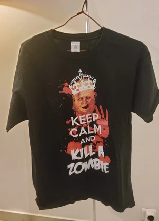 T-shirt zombie, zustand: Gut, größe: L, 1,00 €, 1,75 € inklusive Vinted-Käuferschutz