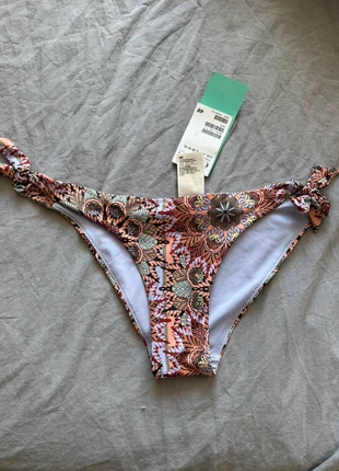 H&M Bikini-Unterteil, marke: H&M, zustand: Neu, mit Etikett, größe: S / 36 / 8, 3,00 €, 3,35 € inklusive Vinted-Käuferschutz