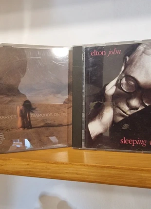 Lotto 2 cd Elton John e Ben Harper, état: Bon état, 6,00 €, 7,00 € Protection acheteurs incluse