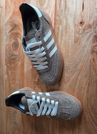 Paire de baskets sneakers adidas spezial taille 38, marke: adidas, zustand: Neu, größe: 38, 69,90 €, 74,10 € beinhaltet Vinted-Käuferschutz Pro