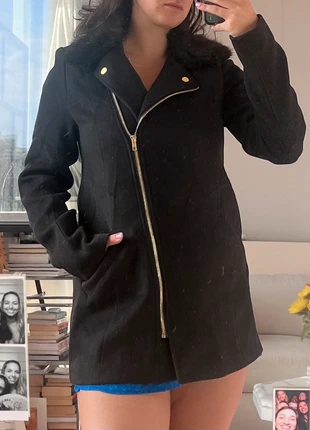 Boohoo jacket with faux fur trim , marque: Boohoo, état: Très bon état, taille: M / 38 / 10, 8,00 €, 9,10 € Protection acheteurs incluse