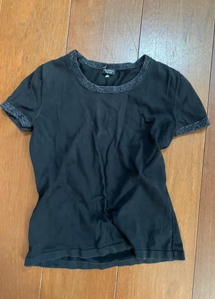 T shirt Chanel M uniform, brand: Chanel, condizioni: Buone, taglia: M / IT 42 / EU 38, €45.00, €47.95 include la Protezione acquisti