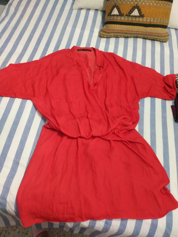 Vestido rojo abolsado zara