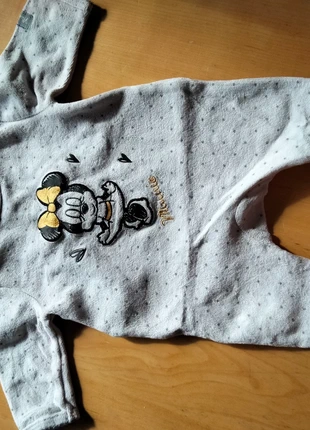 Pyjama Minnie , condizioni: Ottime, taglia: 1-3 mesi / 56 cm, €2.00, €2.80 include la Protezione acquisti